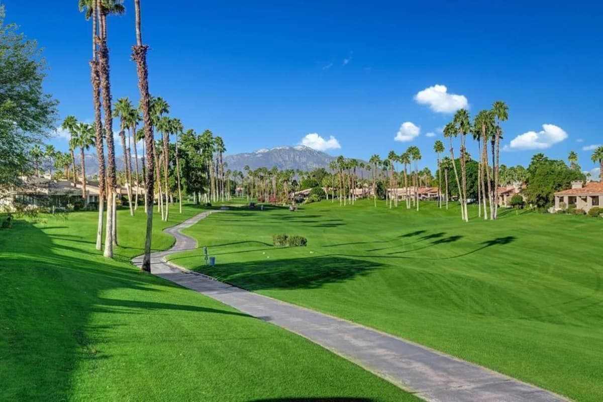 Stunning Fairway Views
